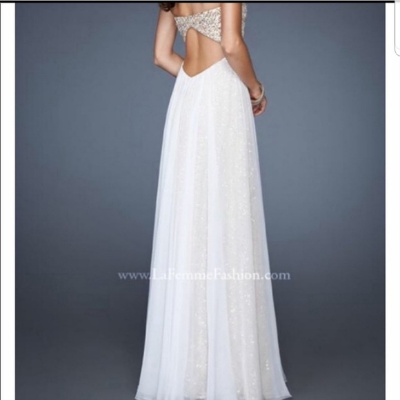 La Femme Magenta Paradise Embellished Layered-Skirt Sweetheart Gown - Picture 3 of 16